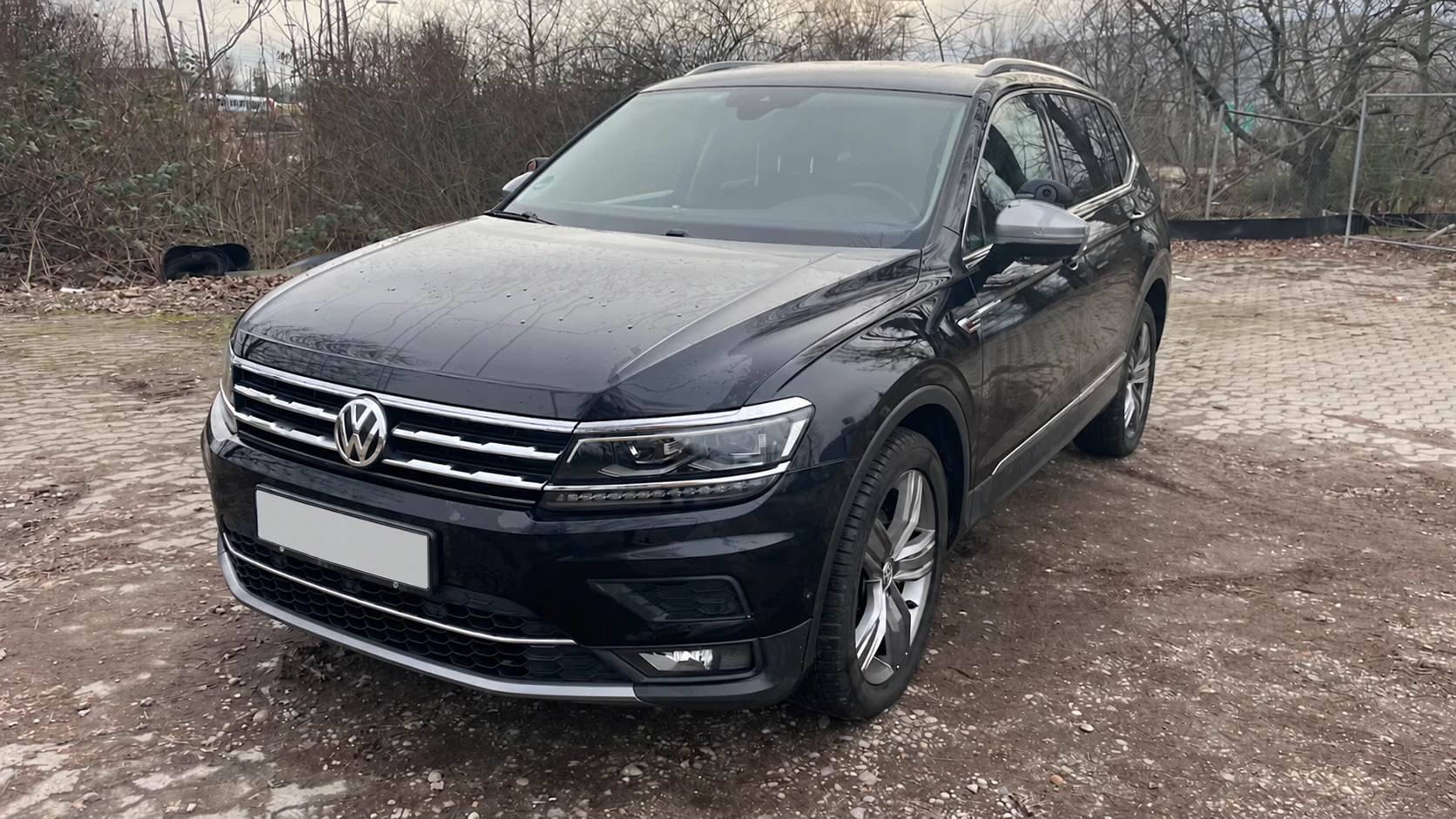 Schwarzer VW Tiguan aus dem SELAM-Fuhrpark